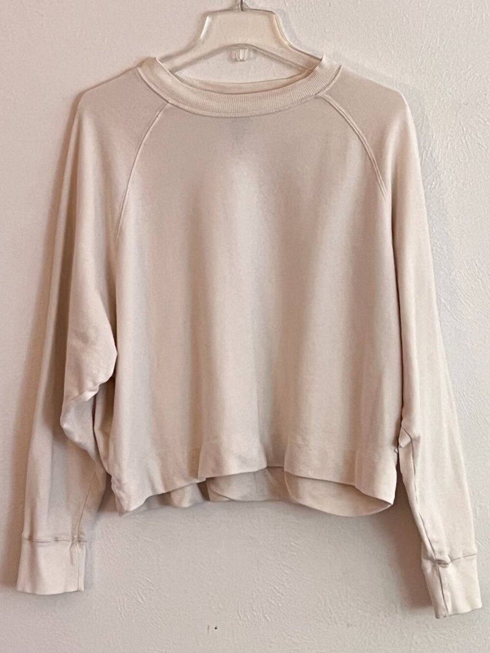 Vuori Women's Cream 100% Organic Cotton Cropped Top Size M Minimalist Athleisure